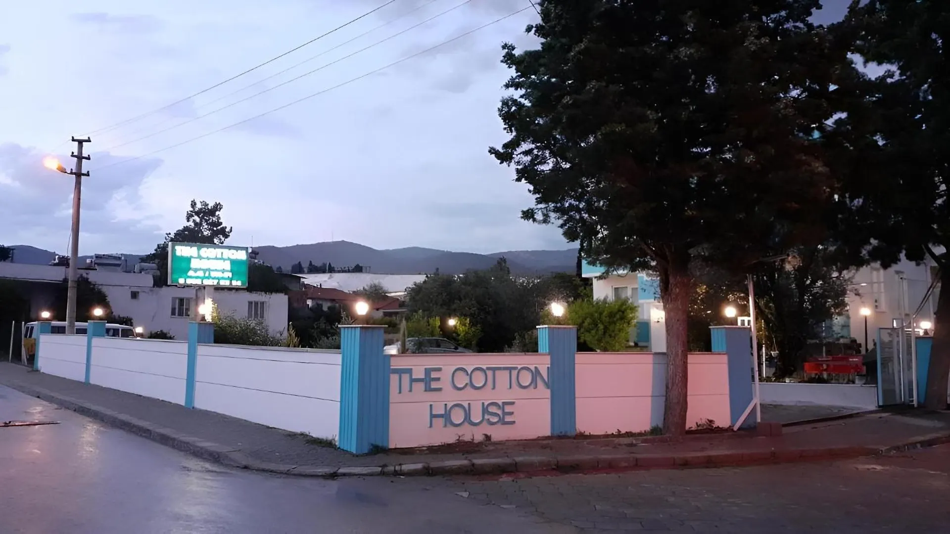 The Cotton House Bed & Breakfast Pamukkale